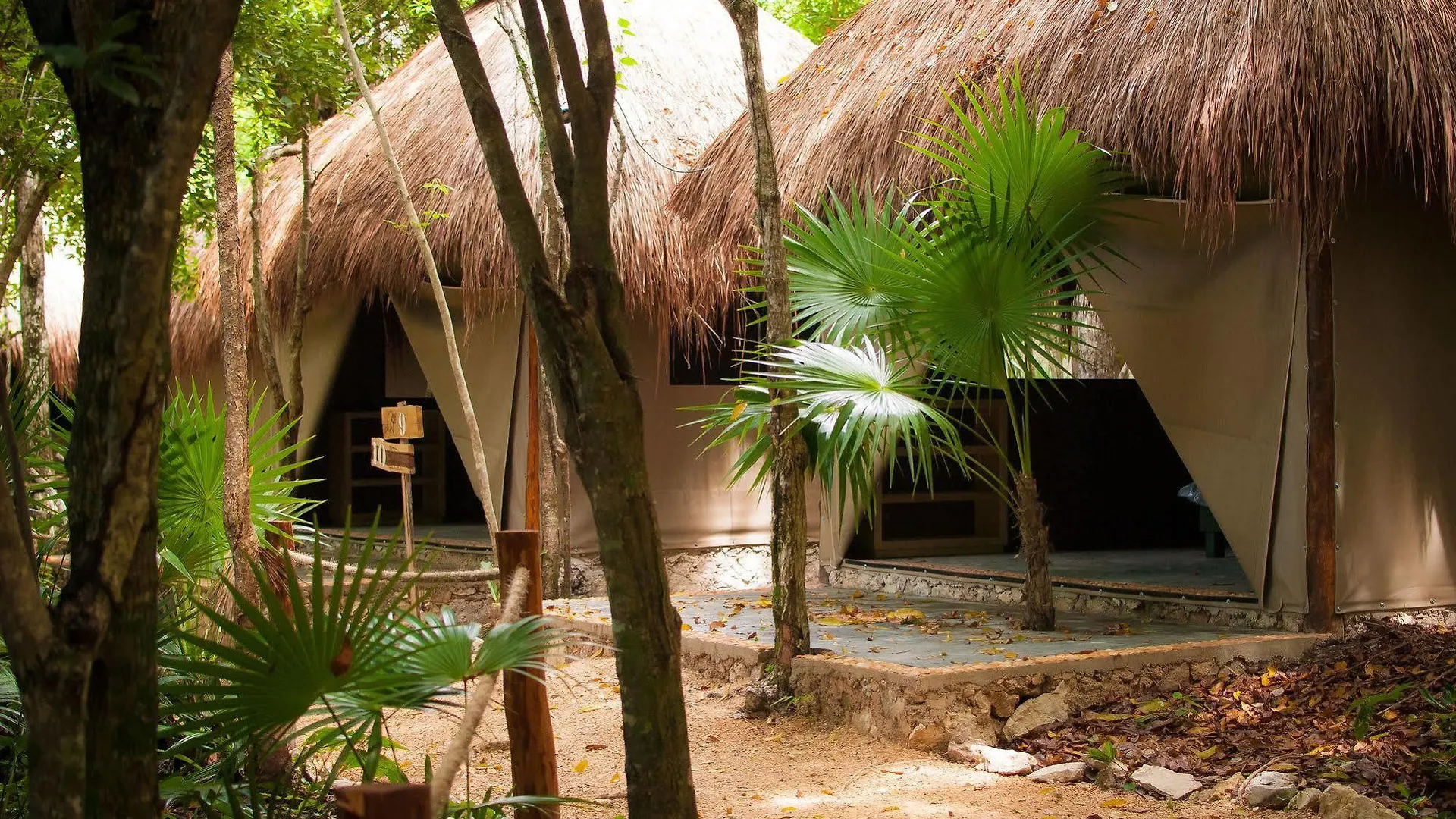 Akumal Natura Glamping 3*,