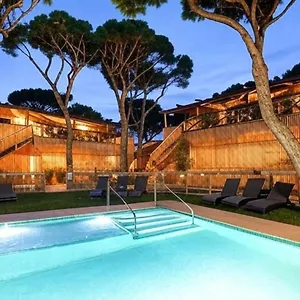 https://apartamentos-living-puramadera.es-andalucia.com